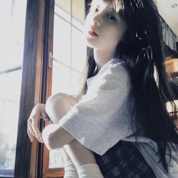 随盲柳入眠的女人 海报